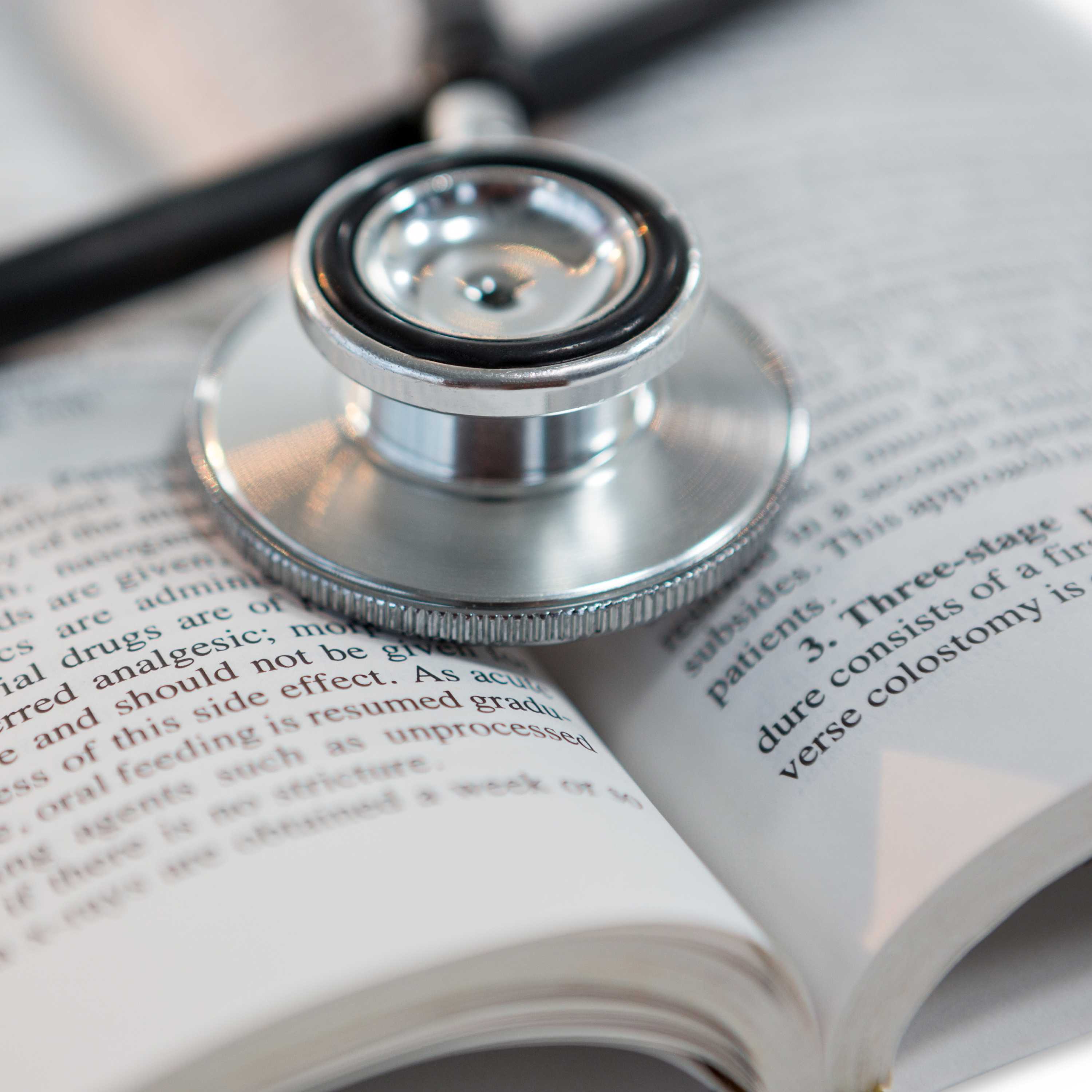 A Textbook of Medical Jurisprudence and Toxicology. 1st (25th e Edition)